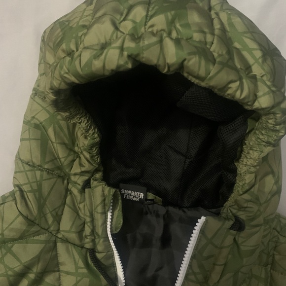 Sneaker Head polyfill hooded veat - Picture 8 of 10